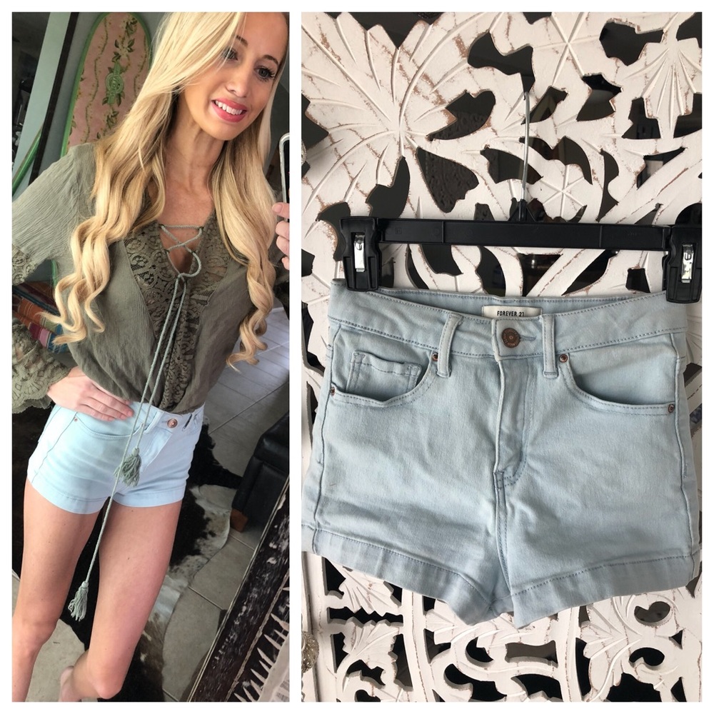 Forever 21 light denim high waisted short 25